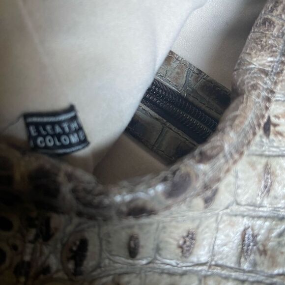 Clarita Accessories leather Gray Crocodile-Embossed  handmade Shoulder Bag - Picture 13 of 13